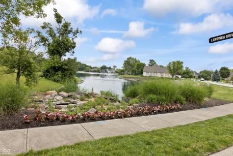 4808 Lakeview Drive Greenwood IN 46143