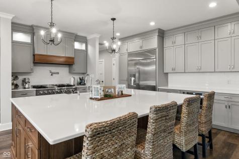 4808 Lakeview Drive Greenwood IN 46143
