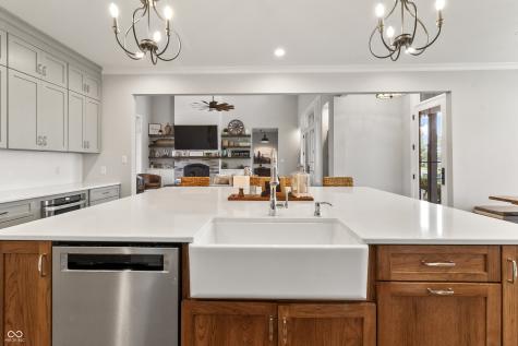 4808 Lakeview Drive Greenwood IN 46143