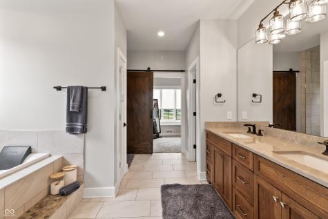 4808 Lakeview Drive Greenwood IN 46143