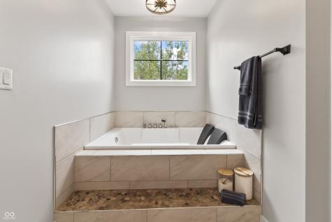 4808 Lakeview Drive Greenwood IN 46143