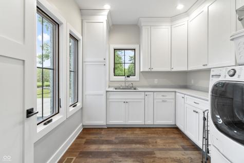 4808 Lakeview Drive Greenwood IN 46143