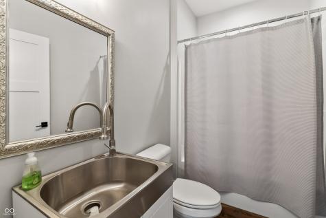 4808 Lakeview Drive Greenwood IN 46143