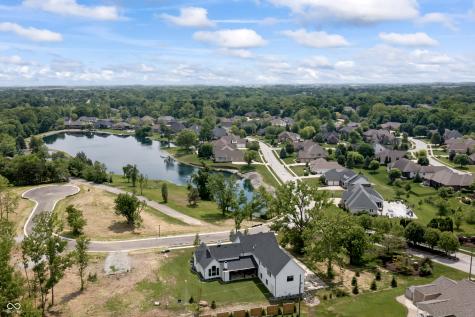 4808 Lakeview Drive Greenwood IN 46143