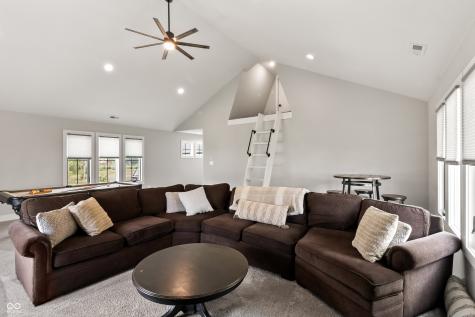 4808 Lakeview Drive Greenwood IN 46143