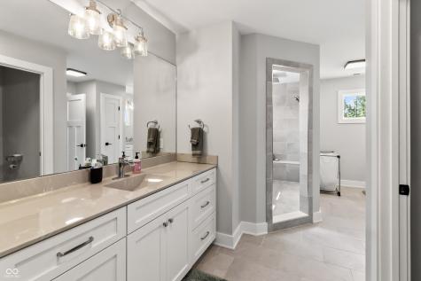 4808 Lakeview Drive Greenwood IN 46143