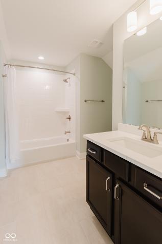 11434 Neptune Drive Fishers IN 46040