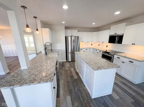 8251 S Evening Drive Pendleton IN 46064