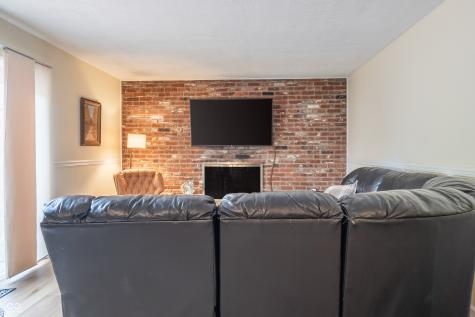 106 W Hill Valley Drive Indianapolis IN 46217