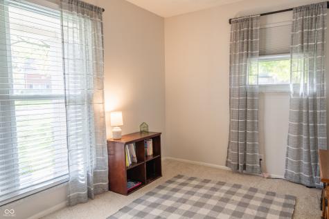 106 W Hill Valley Drive Indianapolis IN 46217