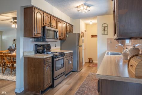 106 W Hill Valley Drive Indianapolis IN 46217