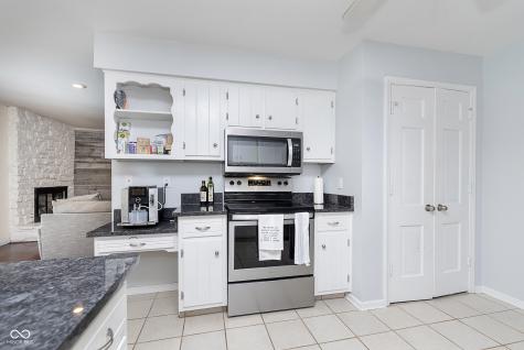 7247 Dean Road Indianapolis IN 46240
