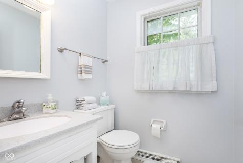7247 Dean Road Indianapolis IN 46240