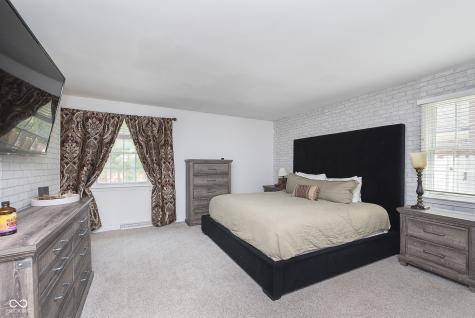 7247 Dean Road Indianapolis IN 46240