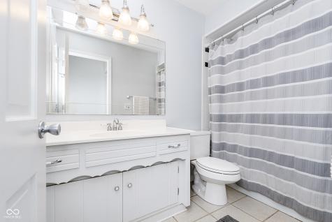 7247 Dean Road Indianapolis IN 46240