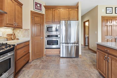 7111 W Cub Boulevard New Palestine IN 46163