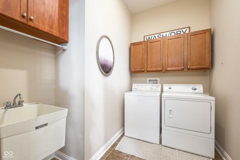 9199 Brookstone Place Zionsville IN 46077