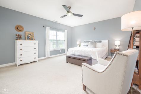 9199 Brookstone Place Zionsville IN 46077