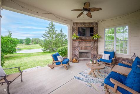 9199 Brookstone Place Zionsville IN 46077