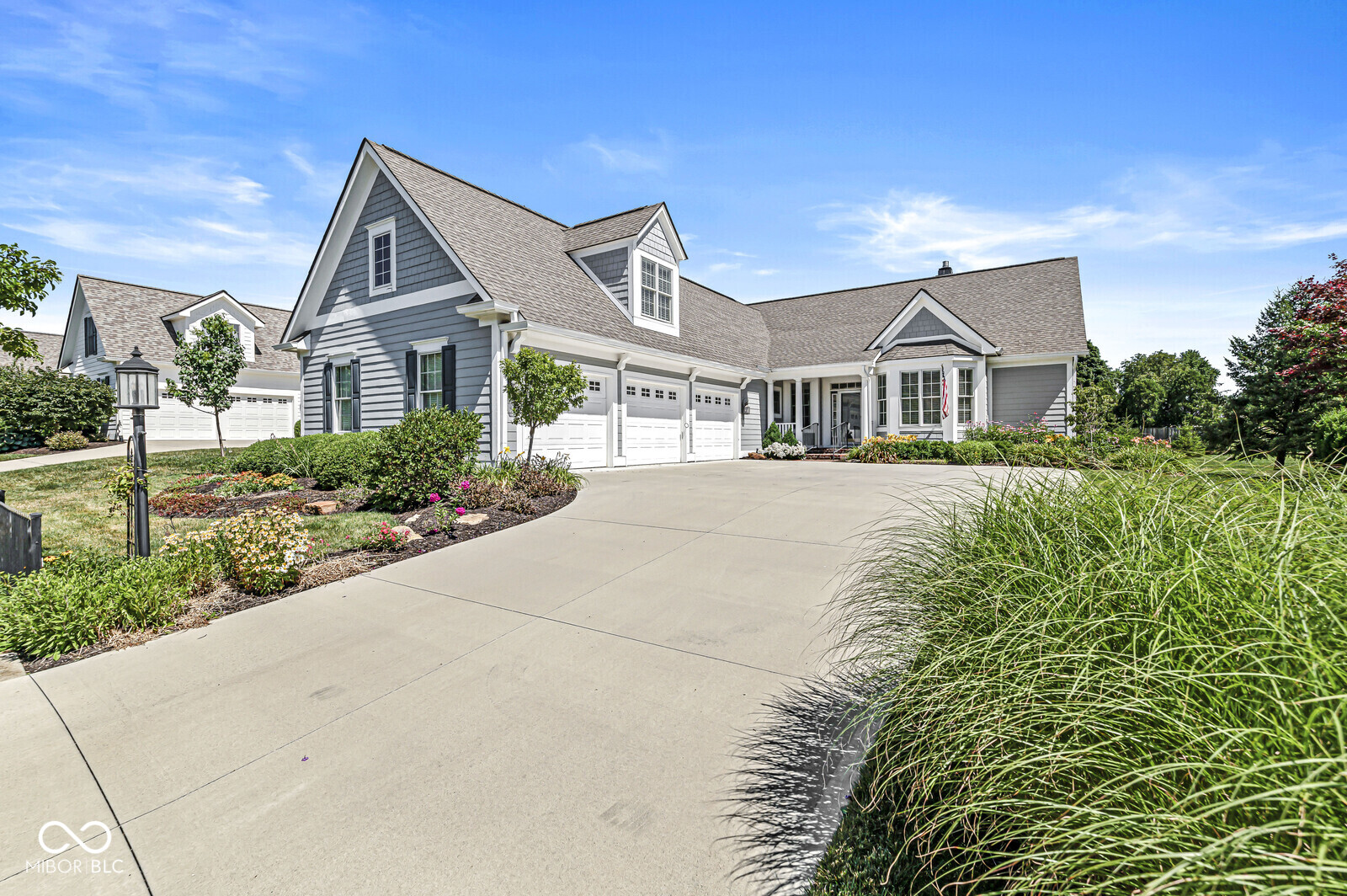 744 Hanover Close Zionsville IN 46077