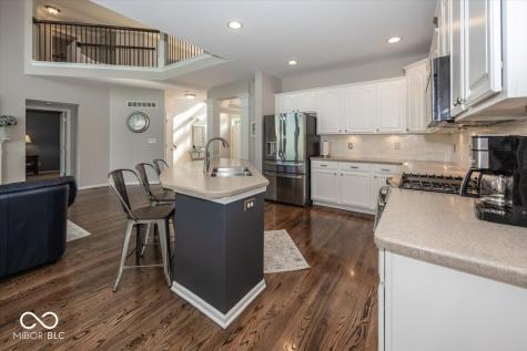 12422 Brean Way Fishers IN 46037