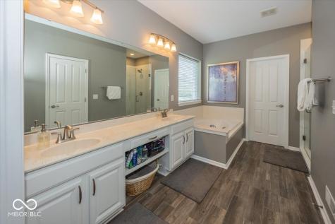 12422 Brean Way Fishers IN 46037