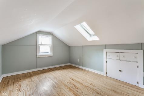 595 W Poplar Street Zionsville IN 46077