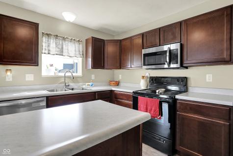 109 N Raymond Avenue Trafalgar IN 46181