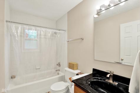 2210 S Laurelwood Circle Bloomington IN 47401