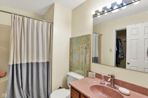 2210 S Laurelwood Circle Bloomington IN 47401