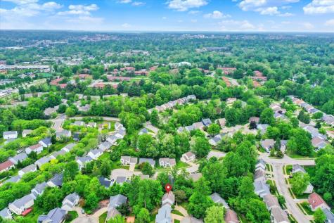 2210 S Laurelwood Circle Bloomington IN 47401