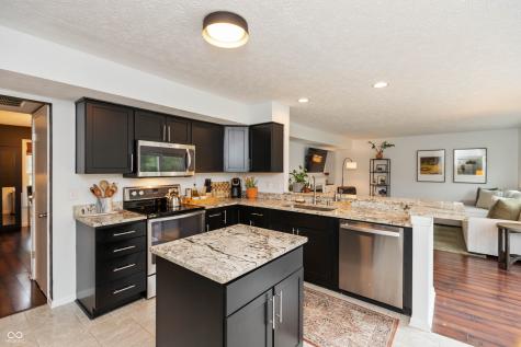 1450 Lancaster Lane Zionsville IN 46077