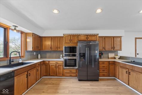 5021 Tudor Circle Carmel IN 46033