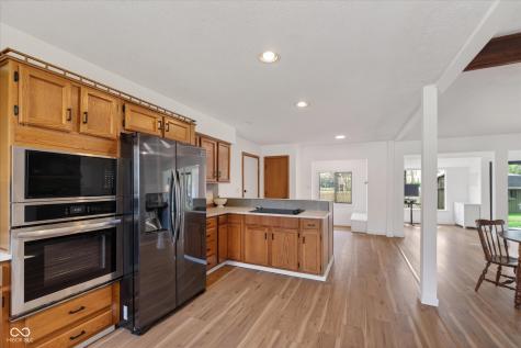 5021 Tudor Circle Carmel IN 46033
