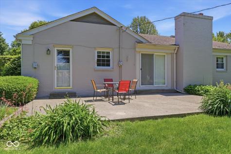 2785 N Fleming Circle Shelbyville IN 46176