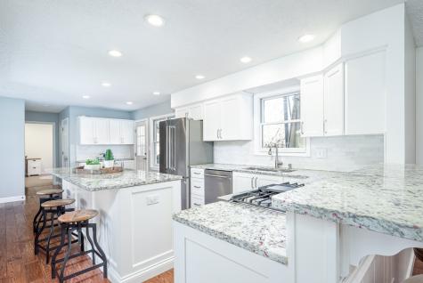 635 Sugarbush Drive Zionsville IN 46077