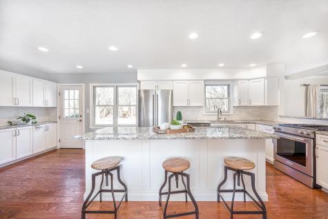 635 Sugarbush Drive Zionsville IN 46077