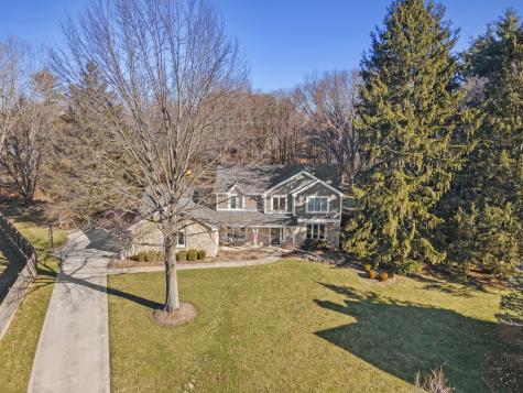 635 Sugarbush Drive Zionsville IN 46077