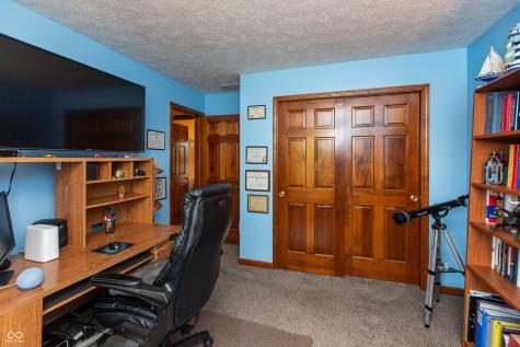 1157 Texarkana Drive Indianapolis IN 46231