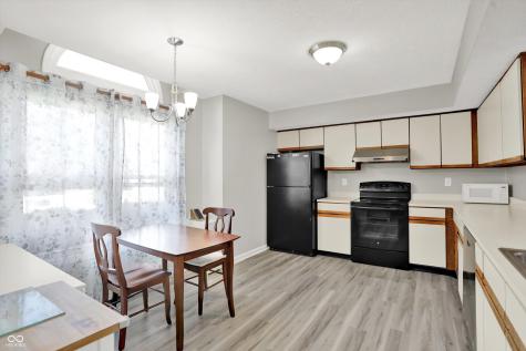 8953 Baywood Circle Indianapolis IN 46256