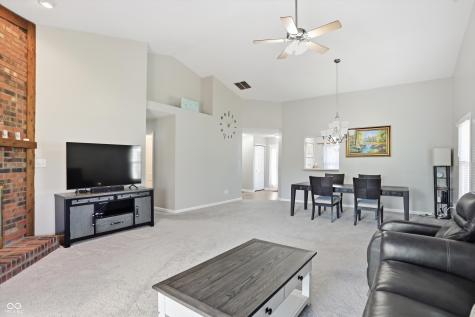 8953 Baywood Circle Indianapolis IN 46256