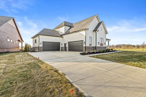 8061 Abington Way Zionsville IN 46077