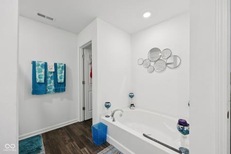 10101 Caprock Canyon Drive Indianapolis IN 46229