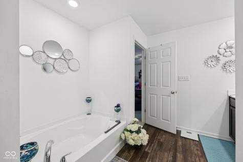 10101 Caprock Canyon Drive Indianapolis IN 46229