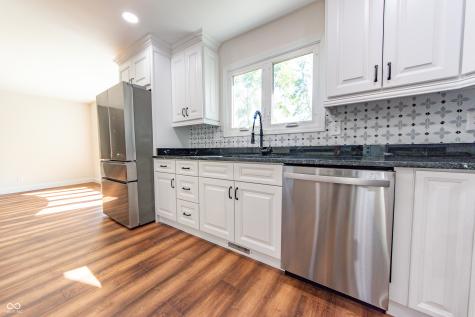 3532 Shoshonee Drive Columbus IN 47203