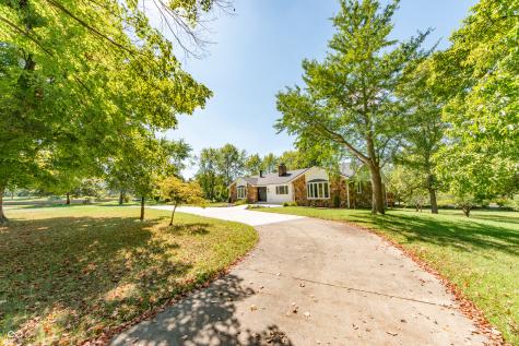 3532 Shoshonee Drive Columbus IN 47203