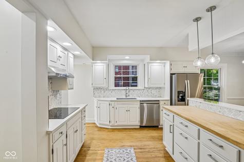 1230 Kessler Boulevard East Drive Indianapolis IN 46220