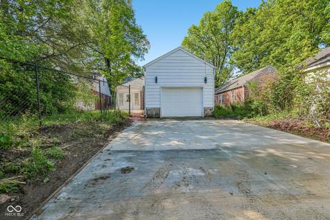 1230 Kessler Boulevard East Drive Indianapolis IN 46220