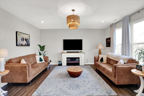 2724 Daisy Court Columbus IN 47201