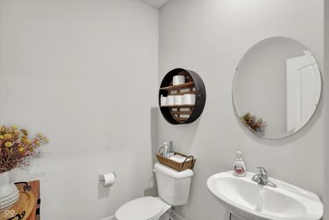 2724 Daisy Court Columbus IN 47201